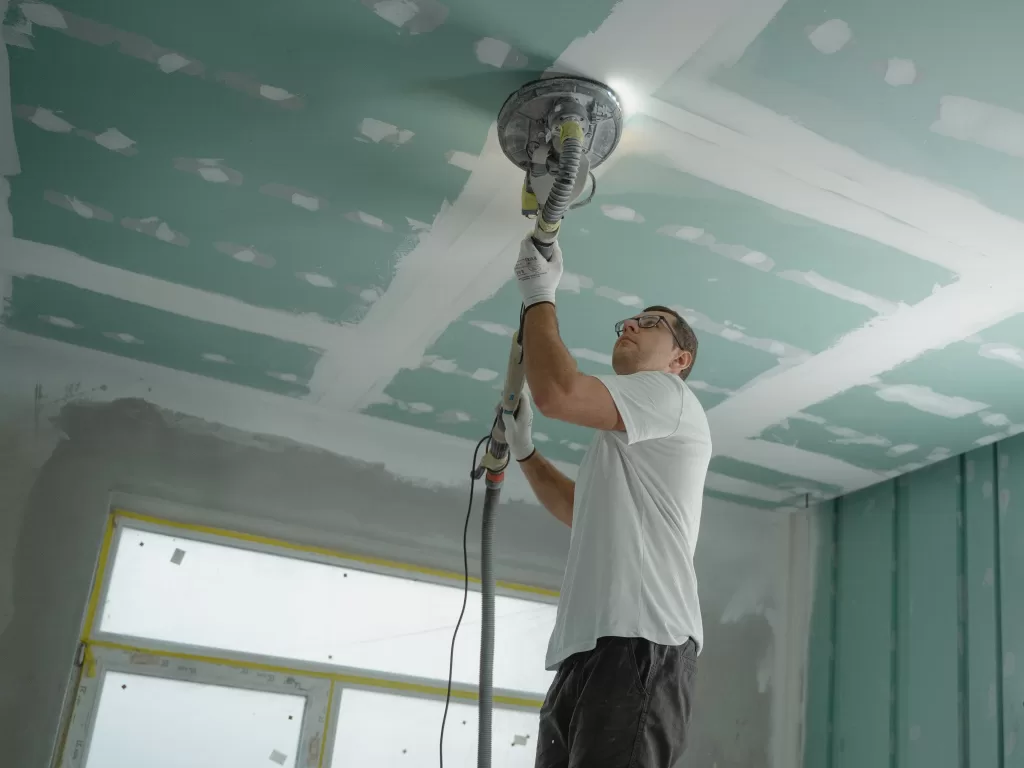 En tant que professionnel de la rénovation, Rénov’ Midi, comprend les besoins récurrents des syndics de copropriété en rénovation intérieure.
